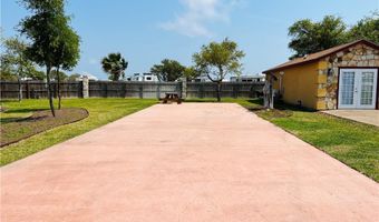 3 Augusta Cir, Aransas Pass, TX 78336