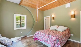 160 Ross Hill Rd, Charlestown, RI 02813