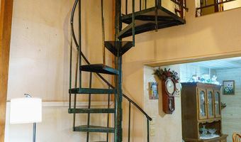 117 W Main St, Ash Grove, MO 65604