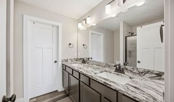 706 NE Country Meadow Dr, Ankeny, IA 50021
