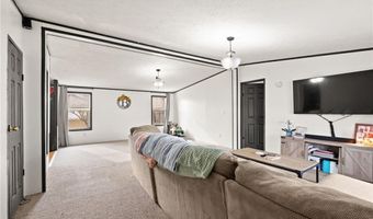 1323 W Kenwood Dr, Austin, IN 47102
