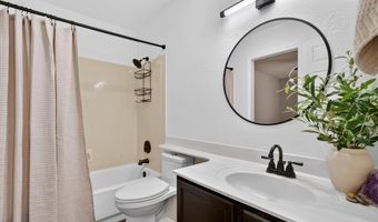2412 W IRONWOOD Dr, Chandler, AZ 85224