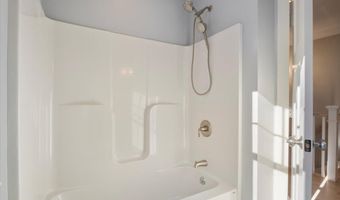 4 Cortland Pl, Standish, ME 04084