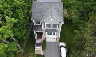 20 Robert Ave, Warwick, RI 02818
