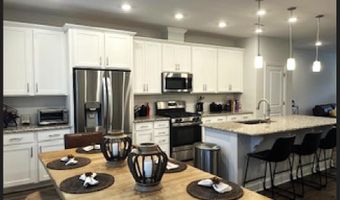 2887 Macintosh Woods Dr, Apex, NC 27502