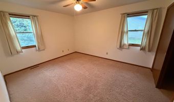 230 E 2nd St, Ashton, IA 51232