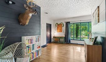 172 26th St, Allegan, MI 49010