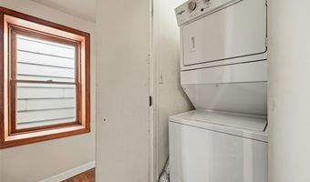 59 S 14th St, Airville, PA 15203