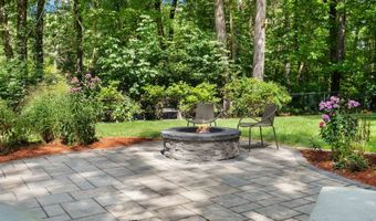 79 Lancaster Farm Rd, Salem, NH 03079