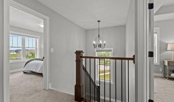 5644 N SUMMERLAND Dr, Appleton, WI 54913