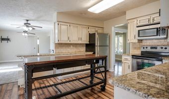 202 Cottonwood Ln, Blackfoot, ID 83211