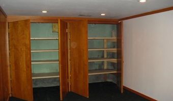 808 Pauline Blvd, Ann Arbor, MI 48103
