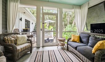 9 Bajala Dr E, Beaufort, SC 29907