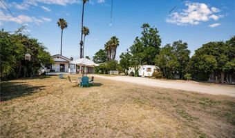 1054 W 10th St, San Bernardino, CA 92411