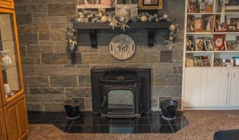 109 Golf Course Rd, Amsterdam, NY 12010