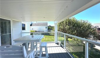 249 Tuckerman Ave 5, Middletown, RI 02842