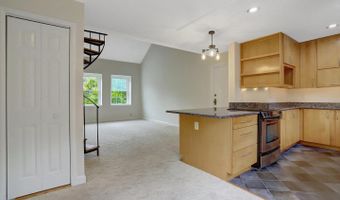 3062 S BUCHANAN St #C2, Arlington, VA 22206