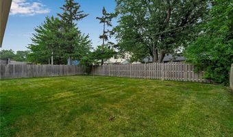 67 Castle Ct, Amherst, NY 14226