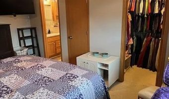 4806 Waller St, Ames, IA 50014