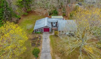 61 Old Phinneys Ln, Barnstable, MA 02630