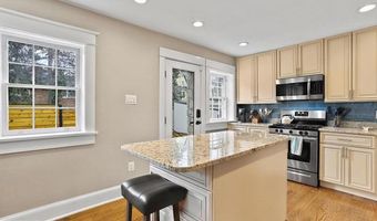 2347 S ARLINGTON RIDGE Rd, Arlington, VA 22202