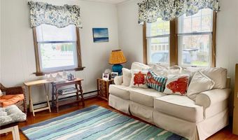 56 Bayberry Rd, Narragansett, RI 02882