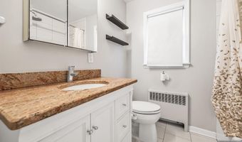 6 Gainesborough 1B, River Edge, NJ 07661