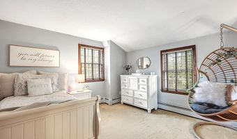 207 Diane Ln, Bristol, CT 06010