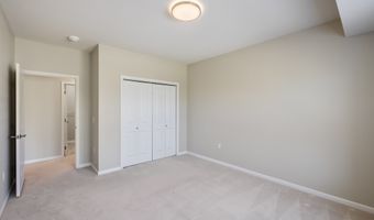 1427 34th Ave SW 220, Altoona, IA 50009