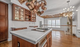 8329 TURNBERRY Ct, Potomac, MD 20854