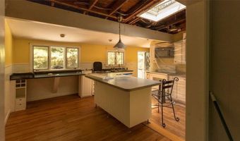 16 Center St, Charlestown, RI 02813