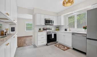 1506 Dicken Dr, Ann Arbor, MI 48103