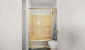 8 Herring Pond Rd, Bourne, MA 02532
