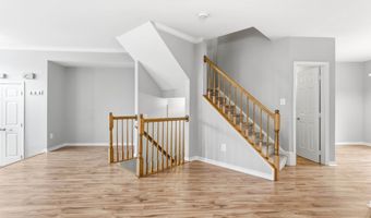 7035 KINGS MANOR Dr, Alexandria, VA 22315