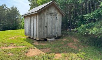 42 Powell Rd NW, Adairsville, GA 30103