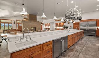10771 E Langell Valley Rd, Bonanza, OR 97623