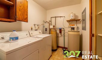 708 Southfork Rd, Cody, WY 82414