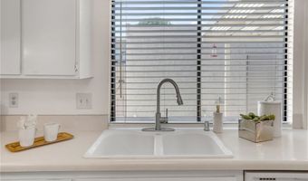 2155 W Banbury Cir, Anaheim, CA 92804