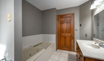 404 174th St, Amery, WI 54001