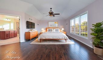 3260 Nottingham Dr, Algonquin, IL 60102