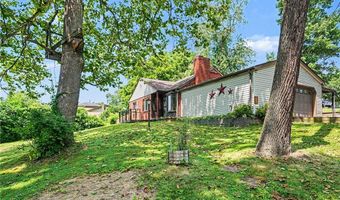 3222 Roosevelt Ave, Aliquippa, PA 15001