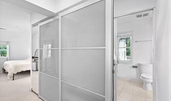 5300 WILSON Blvd, Arlington, VA 22205