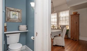 1 Pell St, Newport, RI 02840