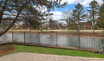2060 N Charter Point Dr, Arlington Heights, IL 60004
