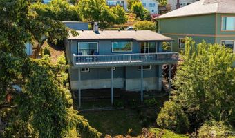 224 Forest Ln, Bellingham, WA 98225