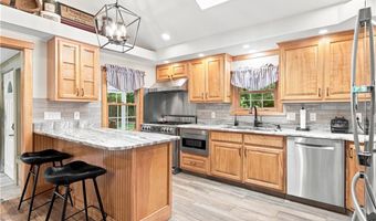 226 Tourtellot Hill Rd, Glocester, RI 02814