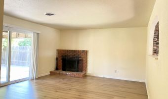 14069 Vista Dr, Armona, CA 93202