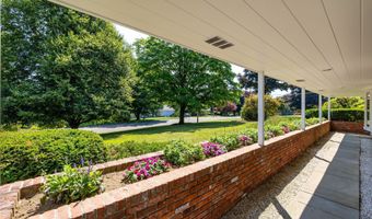 83 Peach Tree Ln, Bristol, CT 06010