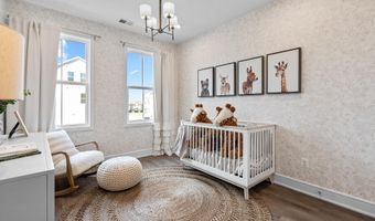 42129 SHINING STAR Sq, Ashburn, VA 20148