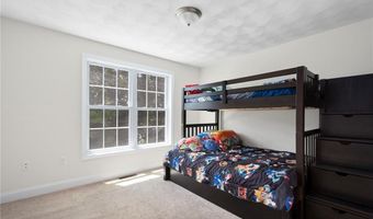15 Birch Rd, Cumberland, RI 02864
